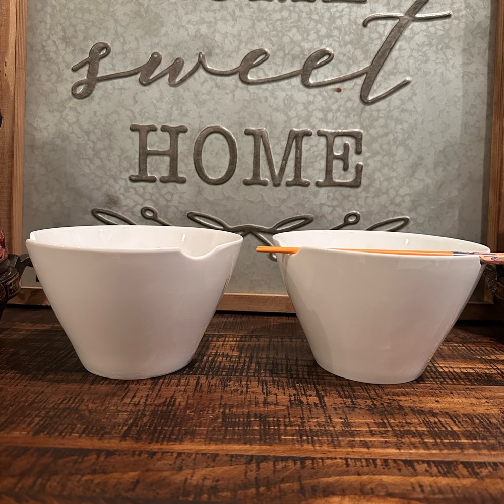 Set of 2 Sur La Table Rice Bowl/Ramen bowls